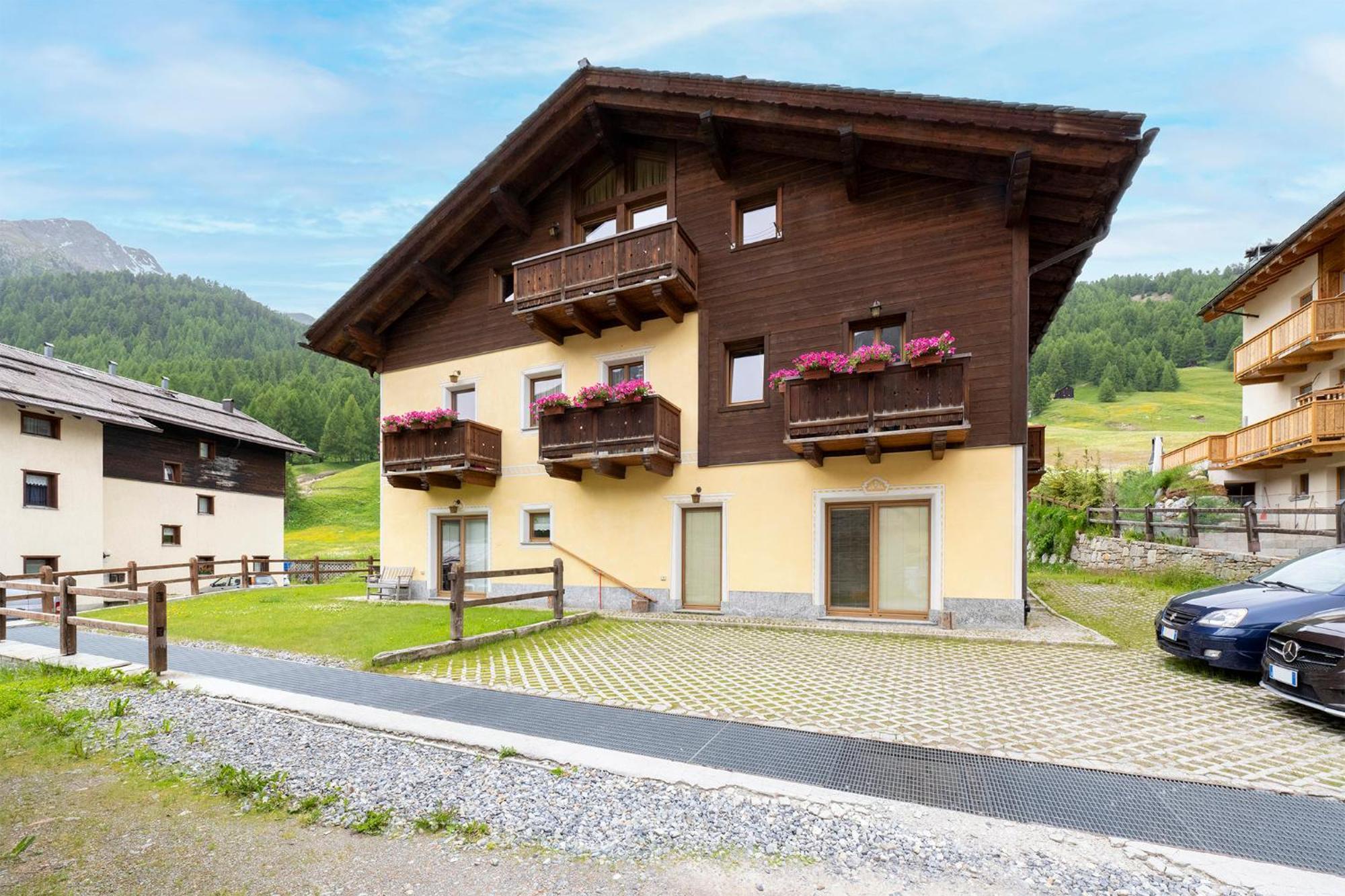 Vera Apartment Livigno Buitenkant foto